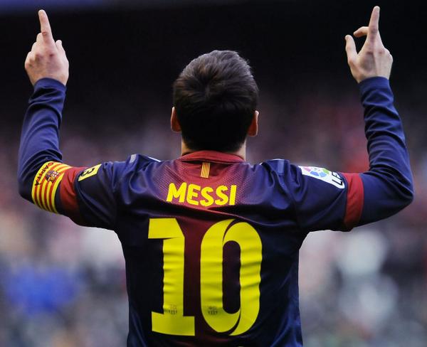 Mercado_Futbool's tweet photo. RT si LIONEL MESSI, es el meor jugador del Mundo.

¡SIGUENOS! http://t.co/fc6mQMtBsf