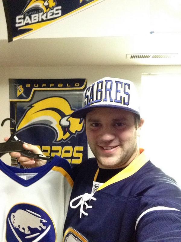 DrewChaddock1's tweet photo. @BuffaloSabres So excited for the season to start all the way from St. Bonaventure! #SabresVIP #LetsGoBuffalo http://t.co/tlhDBKLjSy