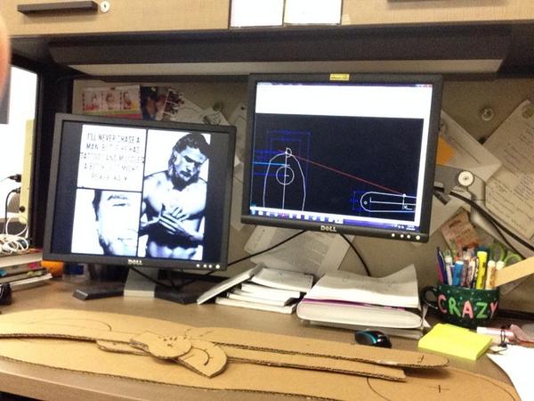 AliciaGal7's tweet image. And my work just got more complicated #doublemonitor #gradschoolproblems