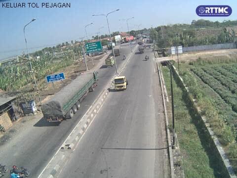 AboutCirebonID's tweet photo. RT @rttmchubdat: Tol Pejagan ( Kab. Brebes ) | Lancar | Cerah #RTTMC2014 http://t.co/Rl8kk3S18Y