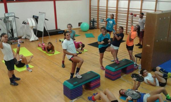 EgaraDHF's tweet photo. I seguim sumant a cada entreno!!! #gym #time #team #work @clubegara @OrgullRatllat http://t.co/cOHFoaD8iF
