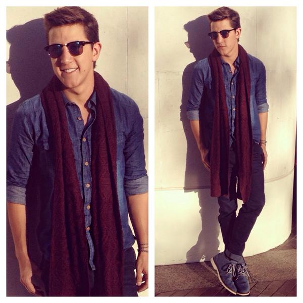 AndresSimon_'s tweet photo. Fabulosos los outfits de Gef @Gef_France #SomosDenim #SomosGef http://t.co/8ePd4PMvKQ
