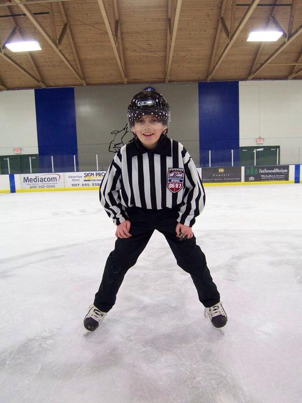 KingBrett2k14's tweet photo. Vote for Brett, or he'll put you in the penalty box #kingbrett http://t.co/roCwtPv6OG