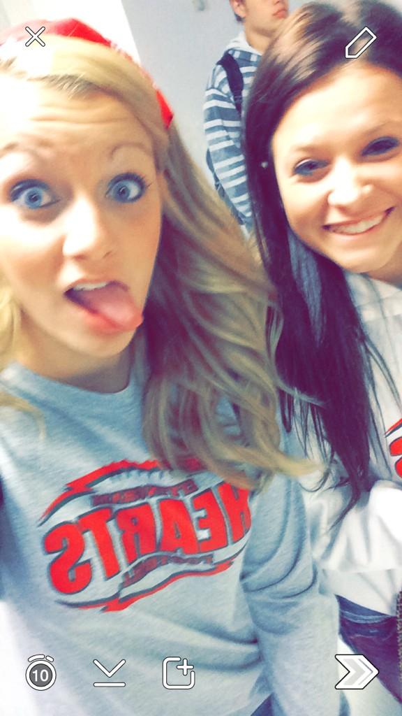 KayleeRae7's tweet photo. ❤️😊👌 http://t.co/2cTwlXptJR