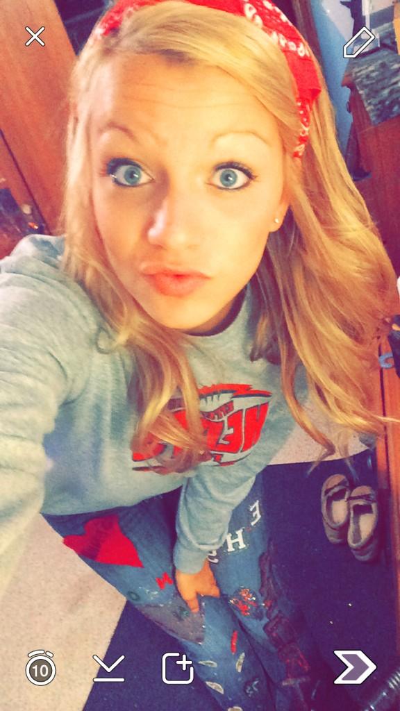 KayleeRae7's tweet photo. ❤️😊👌 http://t.co/2cTwlXptJR
