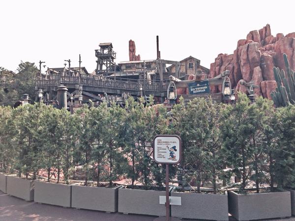 Mezzomikiのディズニーブログ ビッグサンダーマウンテン本日から12月19日まで長期休止です Http T Co Gwj9hiupat Http T Co Emgeqwfm0x