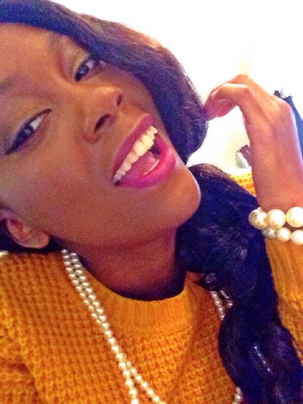 _prettypicture's tweet photo. I told God I'll be back in second maaaaannnn it's so hard not to act reckless 😏😉 http://t.co/JNMy6hFVgN