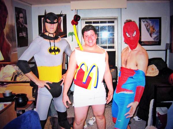 notbadyourself's tweet photo. #nailedit #beenbetter #fancydresses #SuperHeroes #superfail #Batman #Spiderman #milkshake http://t.co/ayNN1CflRE