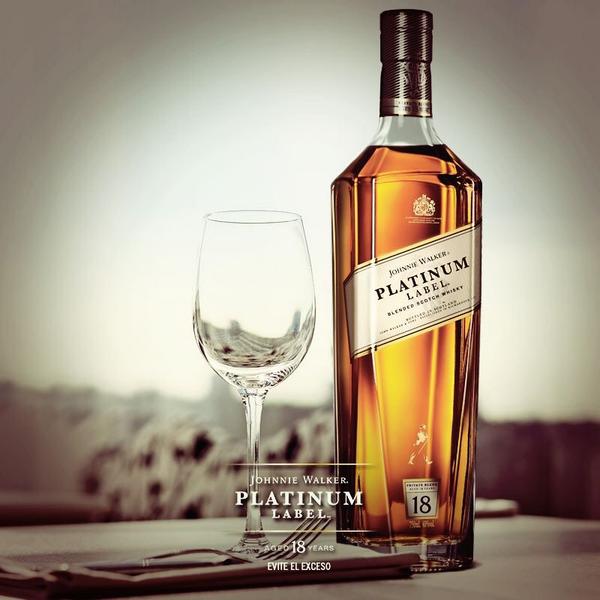cesar_rene's tweet photo. Se me esta antojando beber elegante ! 😎 @FedericoRogo http://t.co/VqcnPJ5PBg