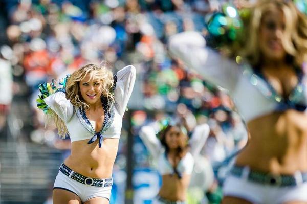 SeaGalHaley's tweet photo. Sitting here still in happy game mode from Sunday! Our boys ROCK! #Seahawks #Fan #12s #SeaGals #DENvsSEA #Winning http://t.co/1RWbGSlsJu