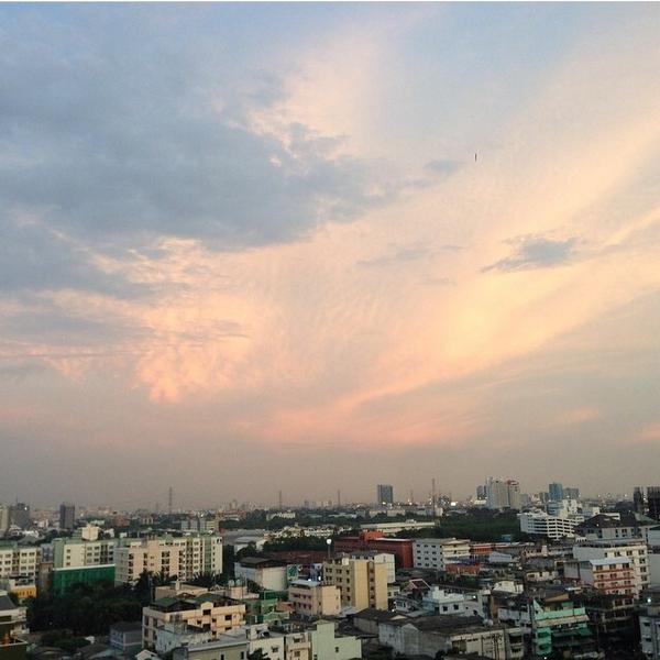 { IG : ken_phupoom } เหนื่อยมั้ย.. ชีวิตอันแสนวุ่นวาย #สู้ๆนะคับทุกคน #เป็นกำลังใจให้นะคับ ✌️