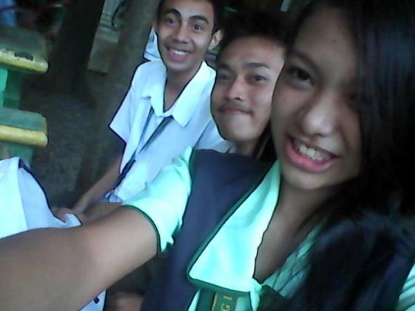 clarizabujen181's tweet photo. @supeermark @Jhipher18 Hi there. Late Up. =) #2Sentences ♥♥ http://t.co/8sI2Ygv6gN