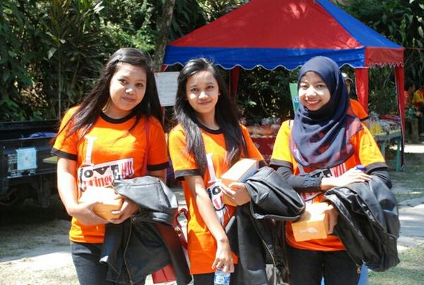 Elooock tweet picture