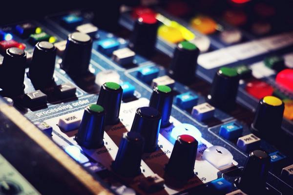YongkiWHD's tweet photo. Beautiful Midas #MidasPro2C #Midas #LembahPujian #Console http://t.co/8Jz4kBbLej