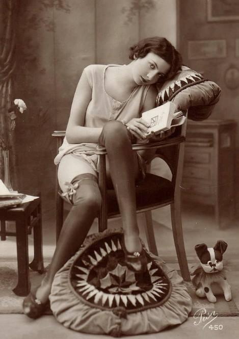 culturainquieta's tweet photo. "A well-read woman is a dangerous creature."   
Lisa Kleypas http://t.co/JXM4fL37KX