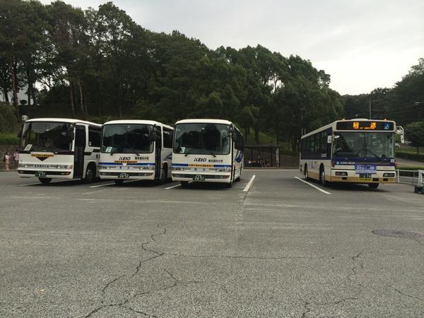 こーよー En Twitter 京王バス南大沢営業所m404号車 本日 14年9月24日 堀04 東京薬科大学始発の京王堀之内駅行きに充当 この後北野駅まで回送し 北03 南64を走ります Http T Co Ap9fberfm4