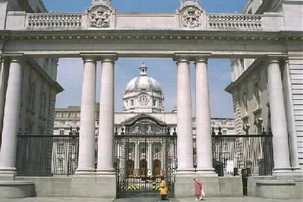 Muslim_ForPeace's tweet photo. Today our beloved Huzur (aba) is being received in the Irish
Parliament known as Dáil Éireann http://t.co/RreJfPifAL