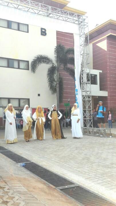 FunDoAction_APP's tweet image. Cantik-Cantik ya... Fashion Show by Linda Kays..