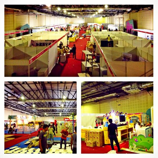 equatoreventid's tweet photo. Loading H-1 Mother &amp; Baby Fair,Kartika Expo Balai Kartini. Jakarta,25-28 September 2014 #event #mother #baby #equator http://t.co/uNWhXNf9dp