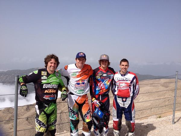 paulboltsenduro's tweet photo. Brits abroad ! @dougielampkin @JonnyWalker_22 @hemingwayben @RedBullSeaToSky #britsabroad  #goodtimes http://t.co/Ckj1cqhrsa