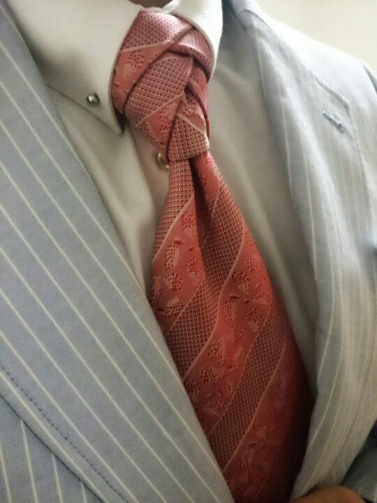 Hey @lindypenguin I'm in Brisbane so in honour of your Trinity, I'm rocking the Elderidge.