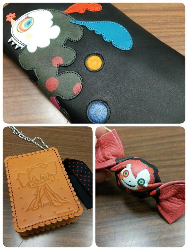 加藤英美里 Twitterissa かわいいー まどか マギカ展 池袋の時に頼んだ商品がきたー お財布 ビスケットポーチ ストラップ 全部本革なのだー Http T Co Ccixfrcsvg