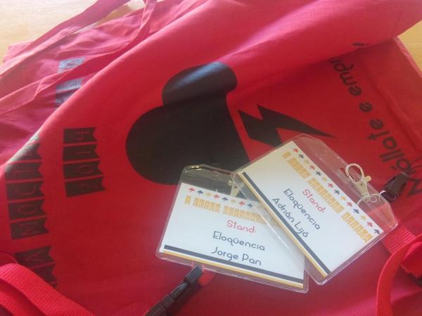 eloquencia_es's tweet photo. Estamos na @ifmactiva que se celebra hoxe na facultade de Ciencias da Comunicación, vinde visitarnos ó noso stand! http://t.co/O7nDtjEOjd