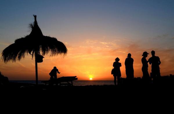 geckoadventures's tweet photo. Join us 18th October and every sat after for Saturday night fever. Fab night out, show, food, drinks, sunset. Fun :-) http://t.co/dE0RopgeDk