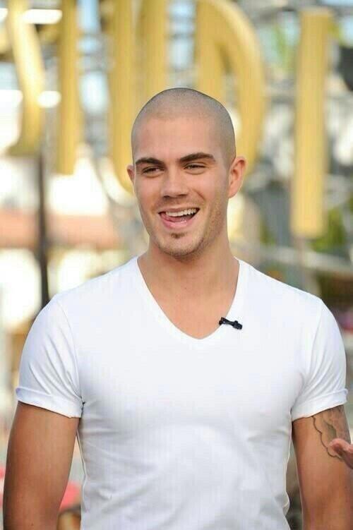 JayGirlsUnited's tweet photo. #WantedWednesday #MaxAppreciation http://t.co/YWhCW44eyN