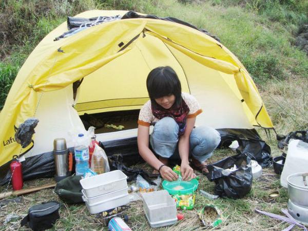 infopendaki's tweet photo. RT @ardan_r: ,yg lagi masak apakabar sekarang?  *kenal di gunung* http://t.co/FDxdzP7AAi