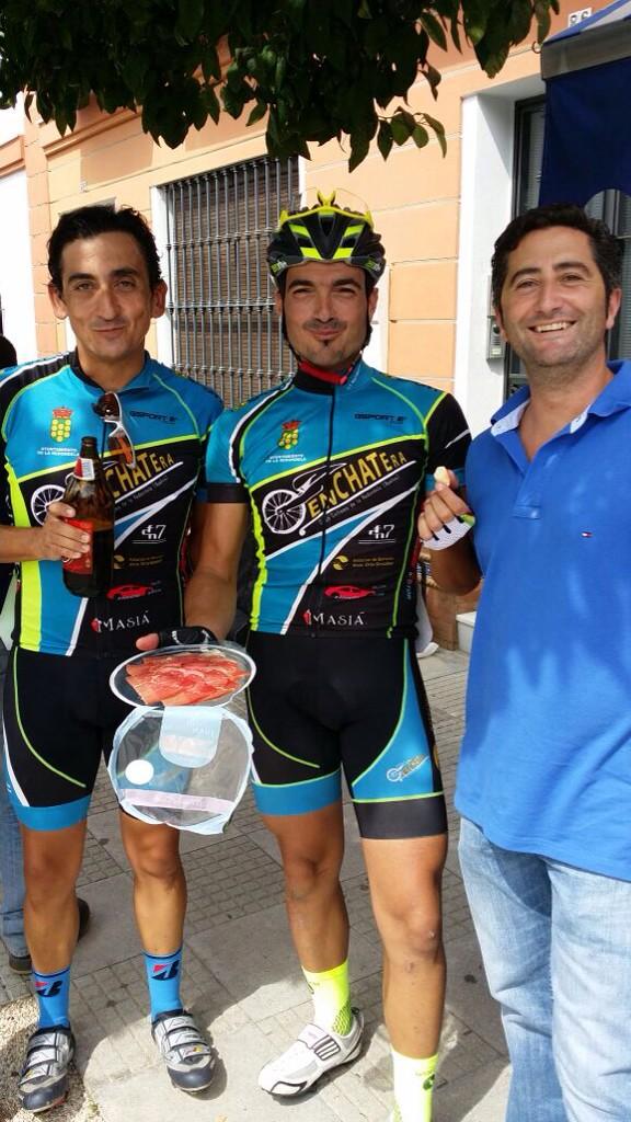 BermejoFran's tweet photo. Este finde, partida doble, estreno en una competición de carretera y Tri Sprint de Punta Umbria... A 2 semanas para.. http://t.co/VlbzXG0eVU