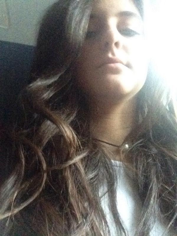 mainlycaniff's tweet photo. i hate school shoot me in the face http://t.co/z0E12CRW0o