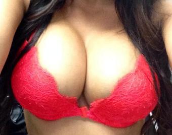 look into my eyes! 👀 http://t.co/vG88Ghaafr