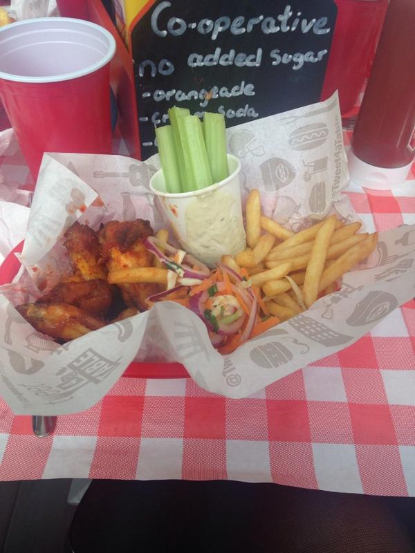 amy_dixon9's tweet photo. thank you for the free food, was absolutely lovely!!! @Tweet4aTable #Tweet4aTable http://t.co/LB2YsSw8Ai