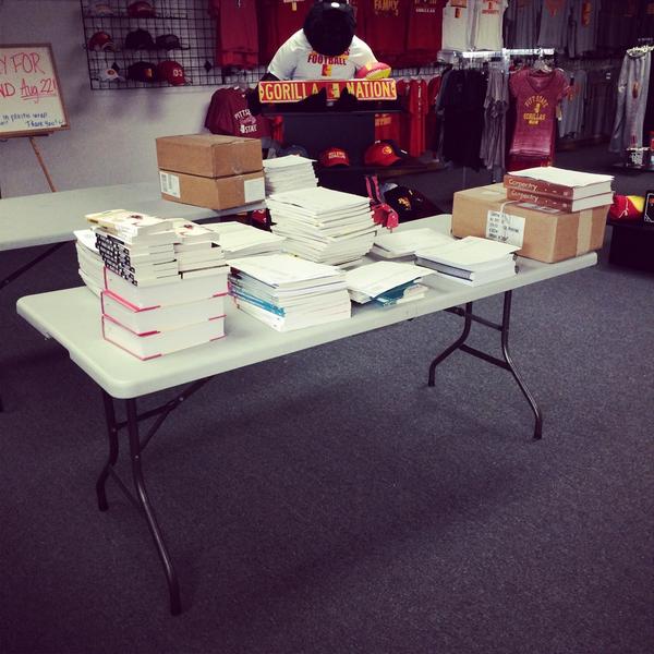 Campus Bookstore tweet media