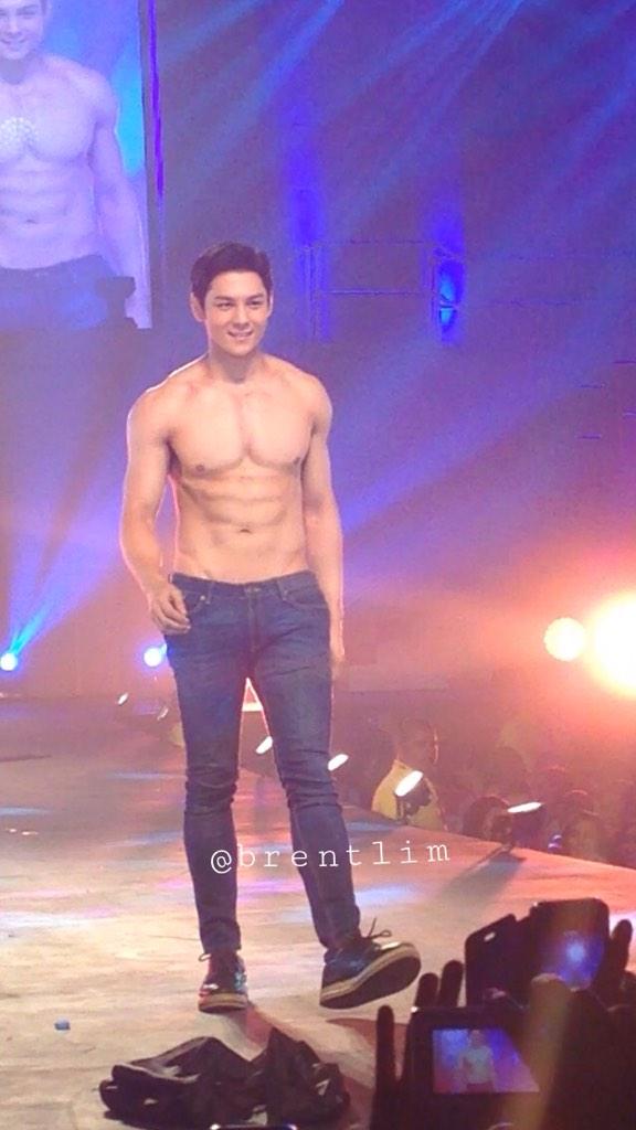 BrentLim's tweet image. Joseph Marco #CosmoBachelorBash2014 #Cosmo69 #CosmoTower69