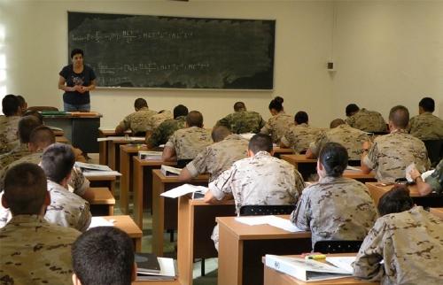 EjercitoTierra's tweet photo. Excelentes resultados de acceso a las academias de los alumnos de #Santoña y #Ronda
http://t.co/nOgIO96IhF http://t.co/nS7xJdgh6q