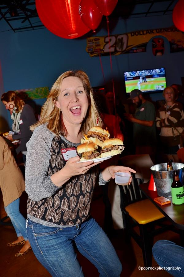 There's always one image that stands out! #hambuglar <a href="/yelpcharlotte/">Yelp Charlotte</a> <a href="/PinkysHunt/">Pinkys Huntersville</a> @JenLeighCLT Much fun last night!