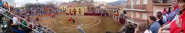 cristinaghdz's tweet photo. Nos llueva o no, Burgohondo nunca defrauda 🔝👌🎉 #FDB2014 #lrdlf #SeLió #perfectas #CadaDomingo #Burgohondo http://t.co/Mstk9JpcZl