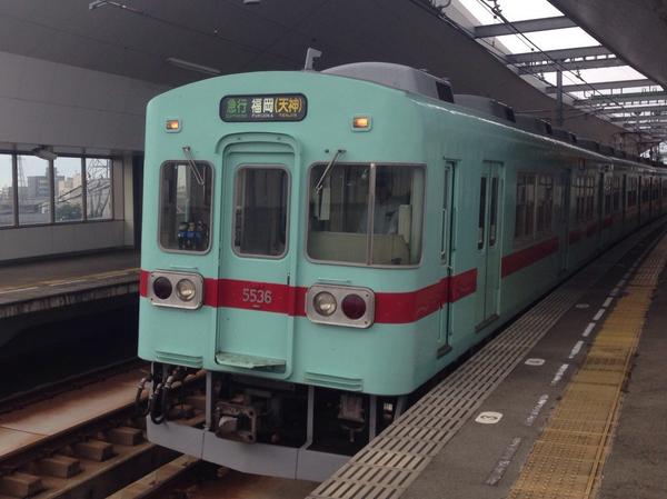 R Tsubame 西鉄天神大牟田線の試験場前始発の普通 花畑より急行 福岡 天神 行きは 試験場前駅の時刻表やスタフでは普通列車 でも方向幕は試験場前から急行表示 通過標識灯は点灯しているので優等列車と扱いが妙に割れる Http T Co Kgrysknxc4
