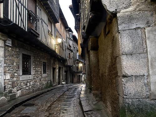 El encanto serrano de LA ALBERCA en Salamanca escapadarural.com/blog/el-encant… vía <a href="/escapadarural/">EscapadaRural.com</a>