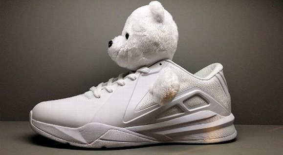 SportsCenter's tweet photo. ICYMI: Metta World Peace is going to wear these while playing pro basketball. Seriously. » http://t.co/AoKzY8k2zT http://t.co/iMaIp7Lnj8