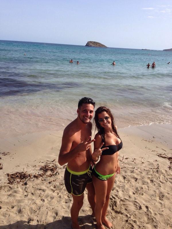 gjeeroo's tweet photo. Con gusto me quedaría a vivir en Ibiza http://t.co/LGpX6uPvO5