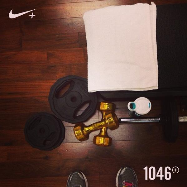 FuelBandSE's tweet image. Phew!  Didn't realize there was a new #bodypump release this morning! 1046 #fuelpoints and 11 #activitypoints for...