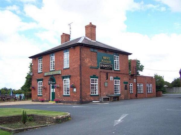 AnimalManBham's tweet photo. Our Mini Zoo at the Mount in Wombourne this Saturday http://t.co/hZyXeooeeL