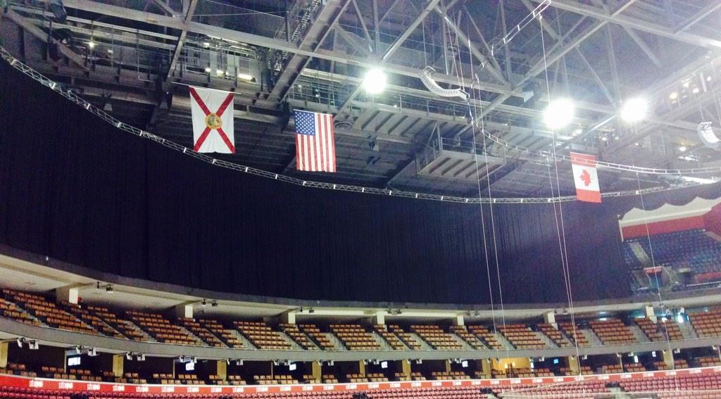 ByTedfcCYAIK7Z8.jpg:large