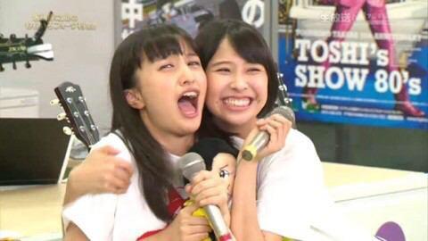 Kanako__o712's tweet photo. うへ。うへへへへ。かなこちゃん絶賛テンションMAX！なぜかって？知りたい？知りたい？んふふ。月見バーガー食べたのともうひとつ！すっごい楽しみ！メンバーだから毎日あってるけど今が違うの！ねー！（笑） http://t.co/JXWfIKtGBH