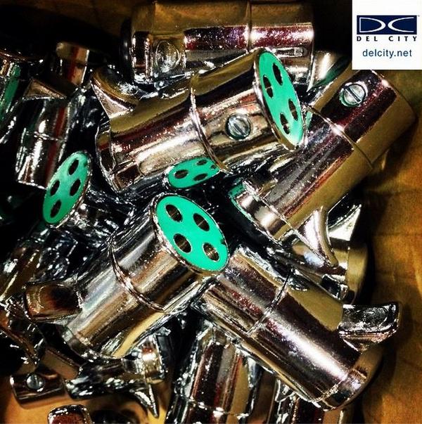 delcitydirect's tweet photo. Optimal performance 4-Way Chrome Trailer Connector - Part# 71575 #trailer #4pin #delcitydirect http://t.co/LvVkUGwcfW http://t.co/TQEaqaiOsc