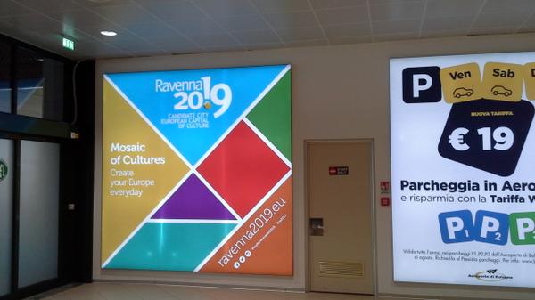 BLQairport's tweet photo. L'Aeroporto di #Bologna fa il tifo per @Ravenna2019! Forza, vi vogliamo Capitale europea della cultura 2019 :) http://t.co/fud7QQ6JnS