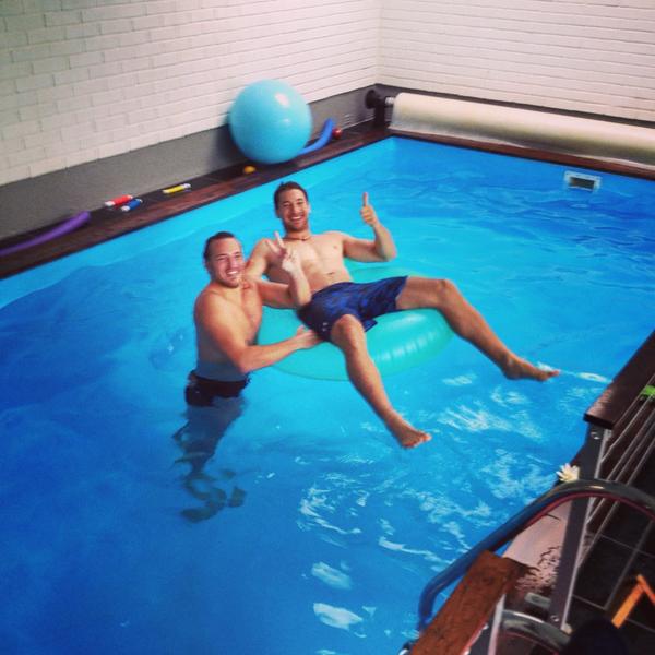 AlexOAlex1's tweet image. Tredje badet gillt!!!! #inomhuspool @tv4spring #tv4spring @alexrdse